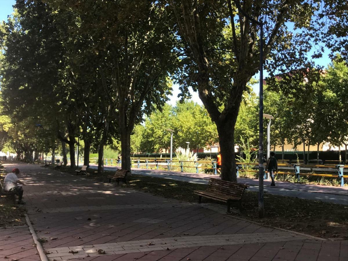 Appartamento Apartamento Casa Edurne Valladolid Esterno foto